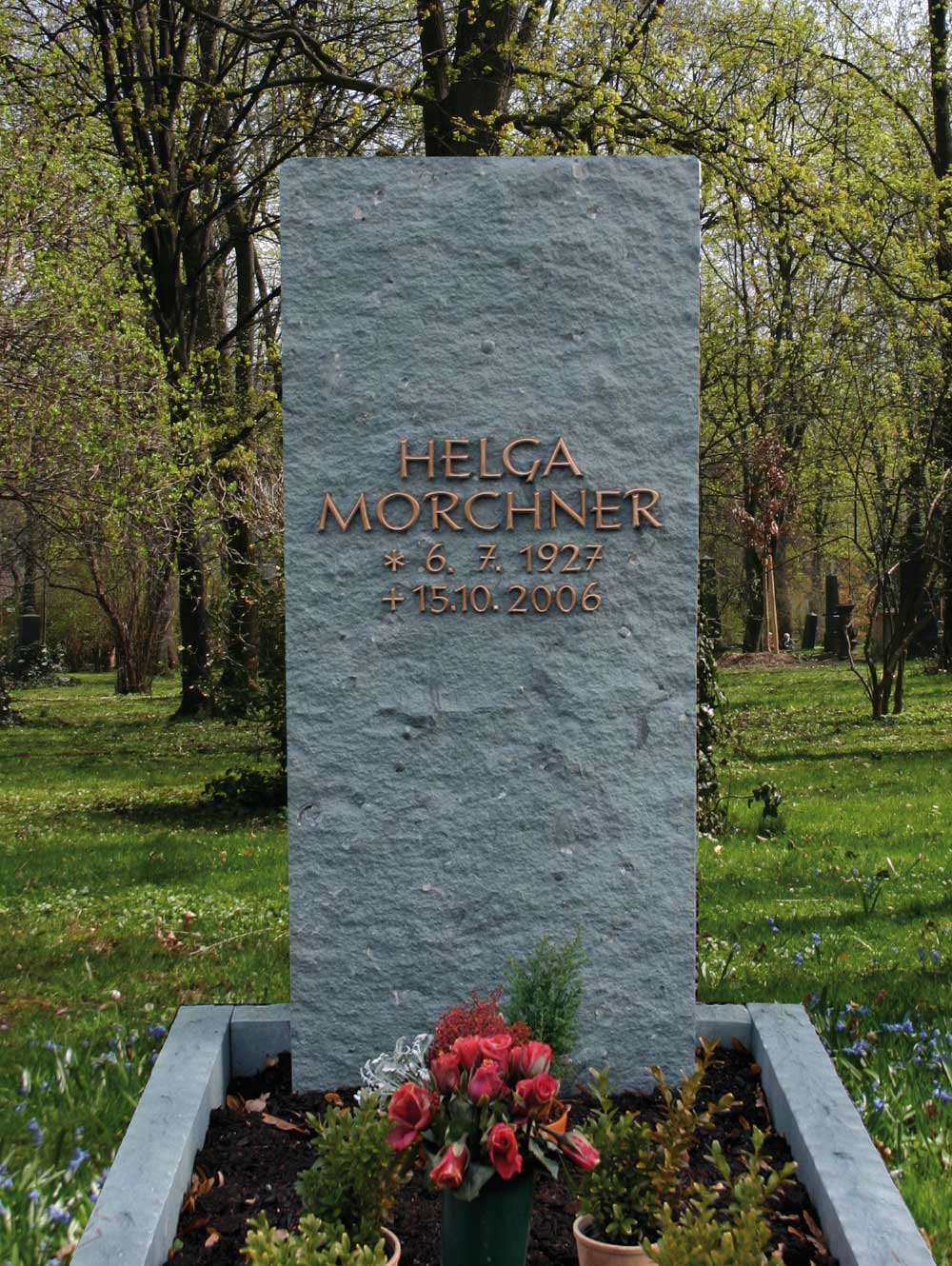 0010-grabstein-mosandl-morchner-1300